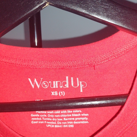 NWT women's red t-shirt size xs - Picture 2 of 3